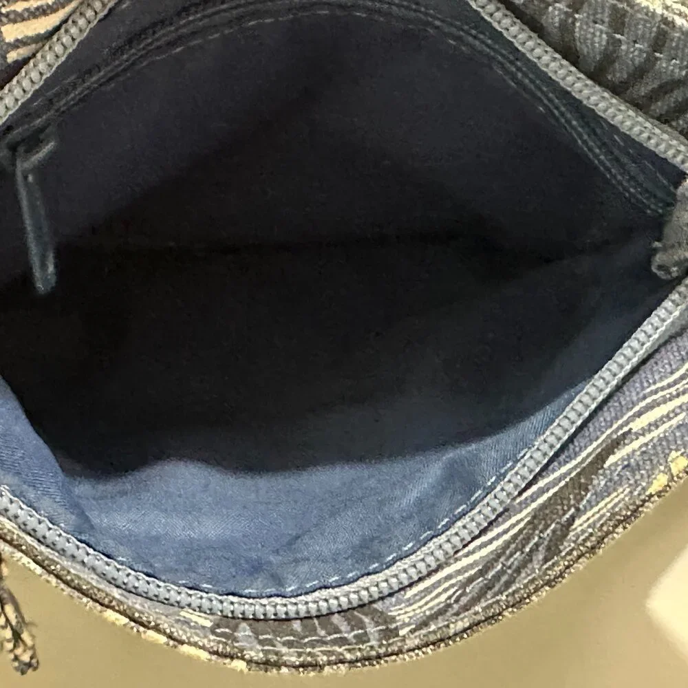 Dakine Jive Crossbody Bag in Breezeway Canvas - GREAT CONDITION - Picture 5 of 6